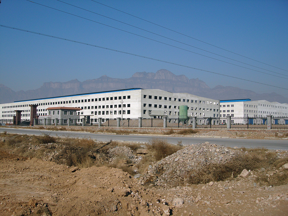 前進(jìn)鑄鋼廠(chǎng)廠(chǎng)房設(shè)計(jì)